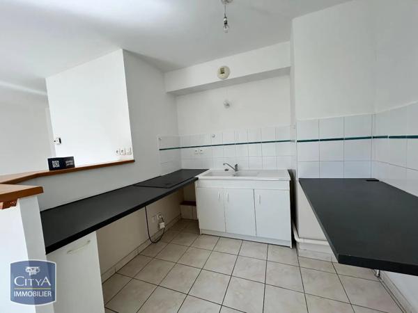 Appartement à louer 2 pièces 48.85m² Saint-Étienne (42000)
