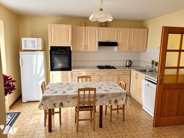 À Valdahon, découvrez cette maison offrant de l'espace pour toute la famille et le plaisir d'un...
