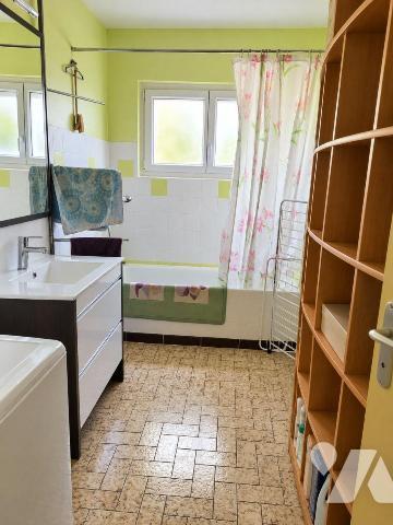 À Valdahon, découvrez cette maison offrant de l'espace pour toute la famille et le plaisir d'un...