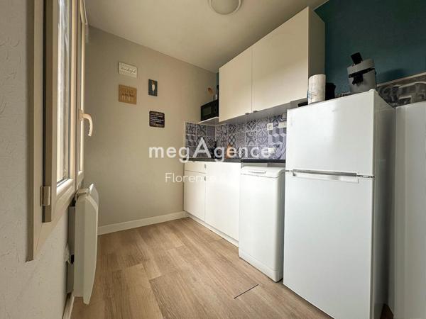 Immeuble à Cholet, 49300 - 101m²