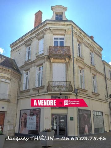 Immeuble de rapport ? Hyper centre de Longué-Jumelles (49160)