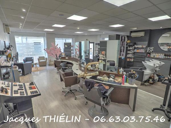 Immeuble de rapport ? Hyper centre de Longué-Jumelles (49160)