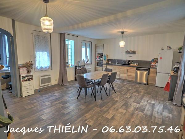 Immeuble de rapport ? Hyper centre de Longué-Jumelles (49160)