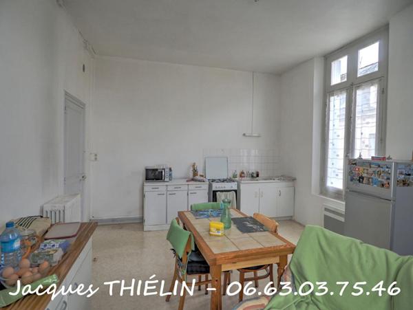 Immeuble de rapport ? Hyper centre de Longué-Jumelles (49160)