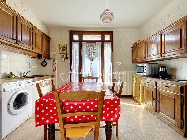 Millau (12100) Maison des années 60 à rénover — Quartier recherché de Millau, au calme d’une impasse