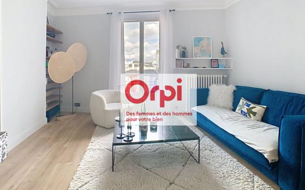 Appartement à vendre    2 pièces • 56,04 m2 Paris 15