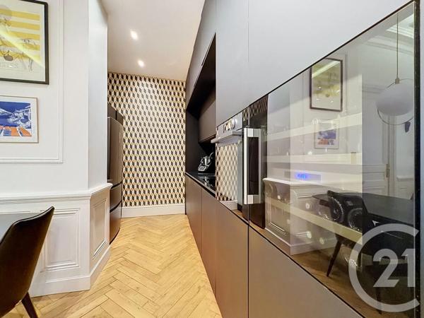 Appartement F3 à vendre  3 pièces - 78,09 m 2   LYON  - 69006