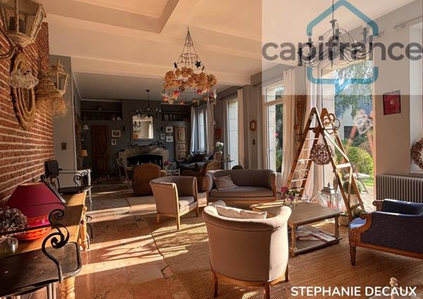 Magnifique Demeure au Charme fou ! Centre-ville La Capelle (02)