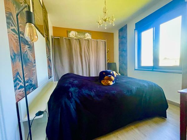 Monnaie - Maison 3 chambres 121 m2 -