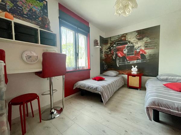 Monnaie - Maison 3 chambres 121 m2 -