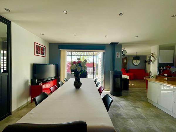 Monnaie - Maison 3 chambres 121 m2 -