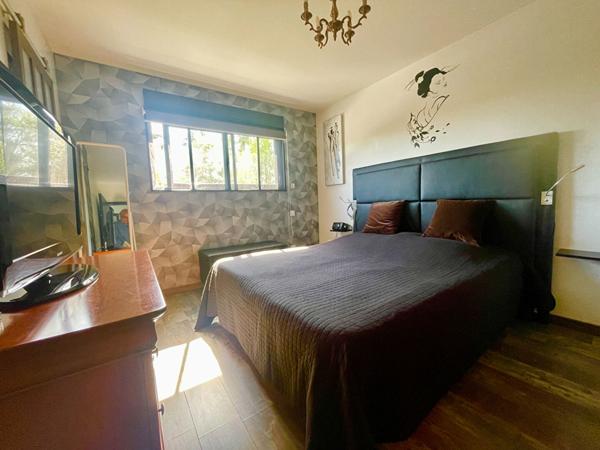 Monnaie - Maison 3 chambres 121 m2 -