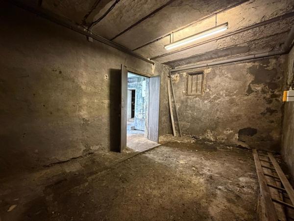 Maison de ville vivable de plain pied, 5 chambres !