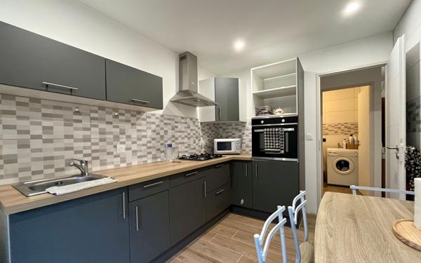 Appartement à vendre    3 pièces • 61 m2 Cluses