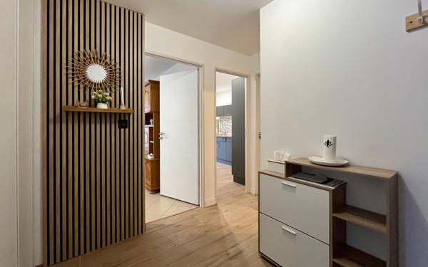 Appartement à vendre    3 pièces • 61 m2 Cluses