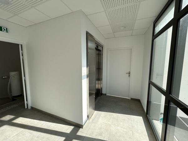 Bureaux - Commerce à la location