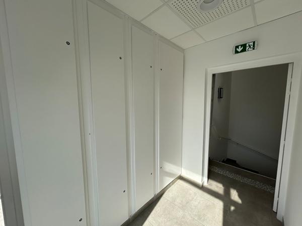 Bureaux - Commerce à la location