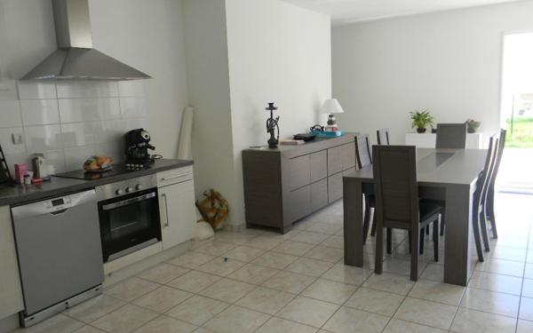 Maison à louer    4 pièces •  Étaules