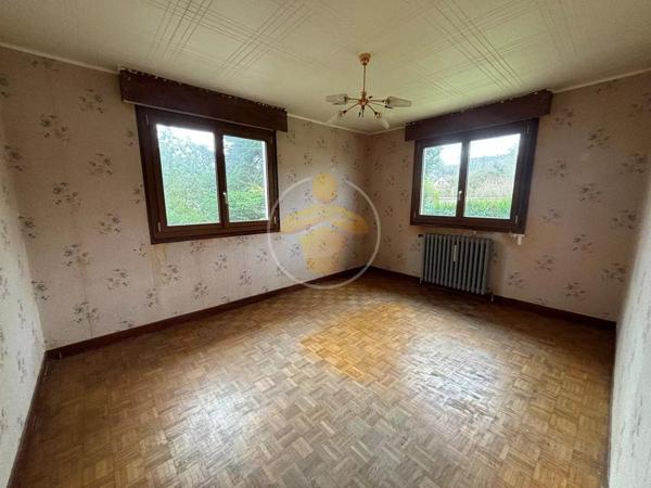 Vente                                                      Maison
                        
                     4 pièces                      83 m2                     à Saint-Gobain