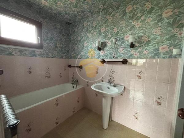Vente                                                      Maison
                        
                     4 pièces                      83 m2                     à Saint-Gobain