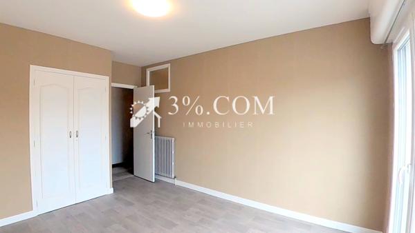 Immeuble
                                                                                                                                                
                                                                                                                                                
                                                                                                                                                
                                                    
                                                                                                                                                                                                                                                                                                                        478  m²