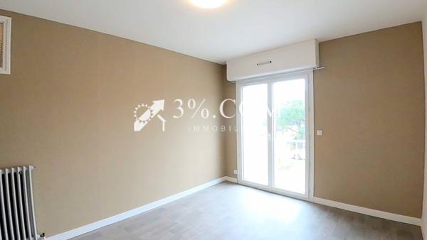 Immeuble
                                                                                                                                                
                                                                                                                                                
                                                                                                                                                
                                                    
                                                                                                                                                                                                                                                                                                                        478  m²