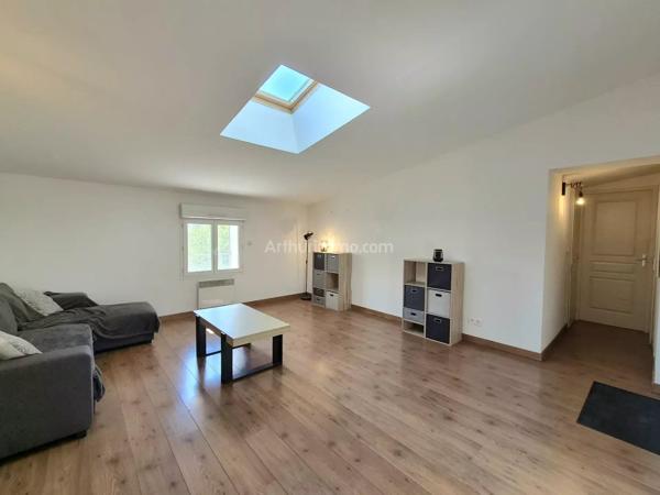 Location                                                      Appartement
                        
                     2 pièces                      46 m2                     à Draguignan