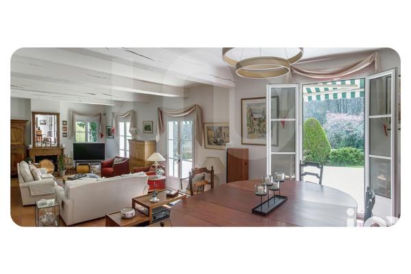 Demeure 9 pièces de 260 m² à Orgeval (78630)