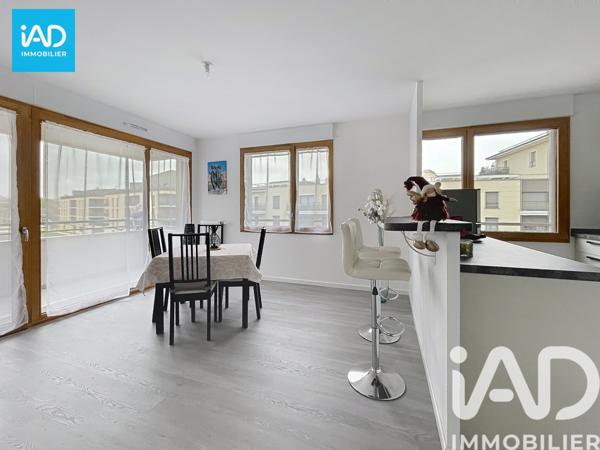 Appartement à vendre 3 pièces 62,56 m² Saint-Cyr-l'École