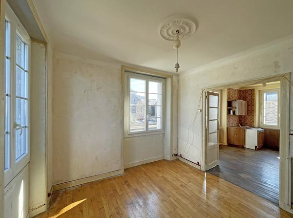 Maison T10 à vendre - 190 m² (réf : AM-OG26029w)