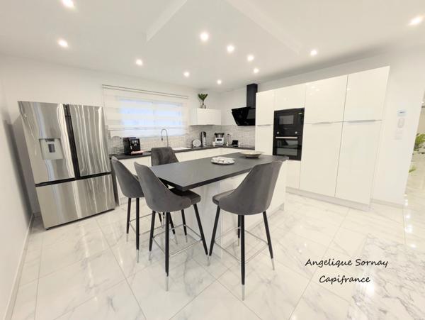 Maison à vendre 7 pièces proche LONS LE SAUNIER (39)