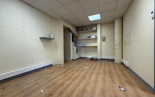 Maison à vendre    1 pièce • 120 m2 Saint-Quentin