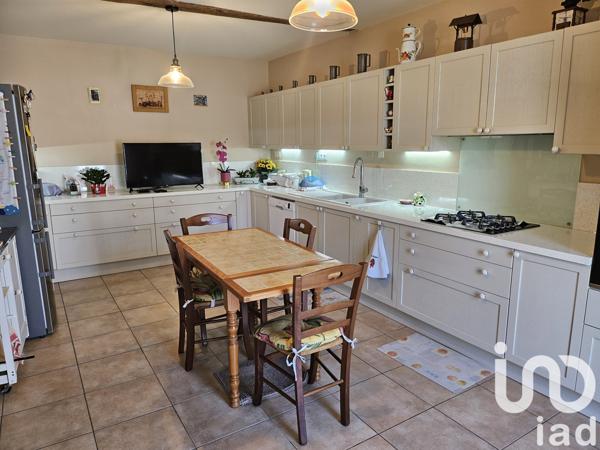 Maison à vendre 5 pièces 166 m² Meursac