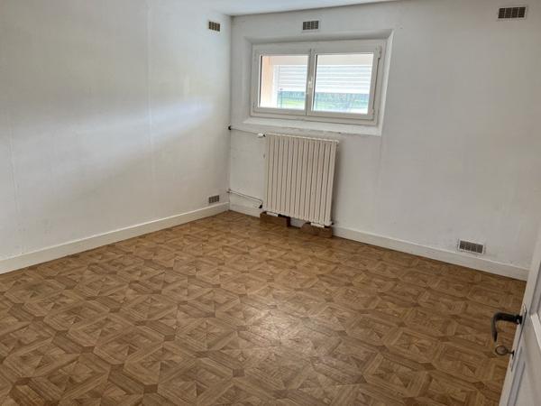 Maison à vendre |  Rochechouart |  4 pièces | 81 m²