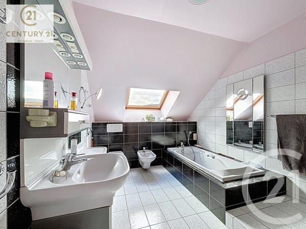 Maison à vendre  5 pièces - 141,60 m2 VAIVRE ET MONTOILLE - 70