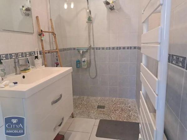 Appartement à vendre 4 pièces 75m² Six-Fours-les-Plages (83140)