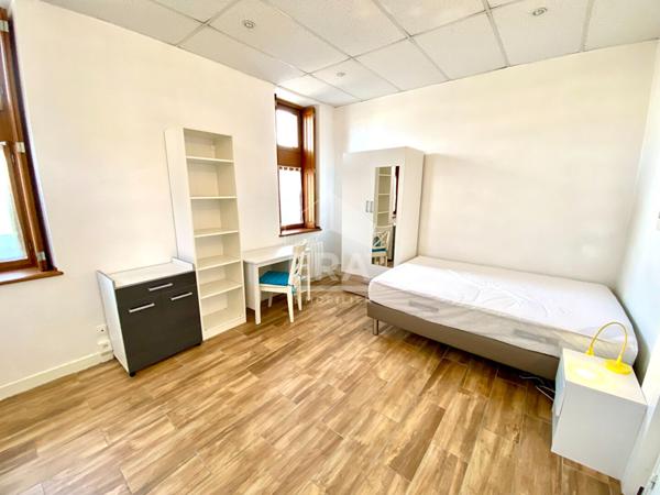 STUDIO MEUBLE A LOUER - BLOIS - REFAIT A NEUF RÉCEMMENT, MOBILIER & EQUIPEMENT COMPLET