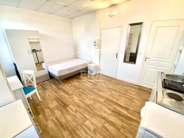 STUDIO MEUBLE A LOUER - BLOIS - REFAIT A NEUF RÉCEMMENT, MOBILIER & EQUIPEMENT COMPLET
