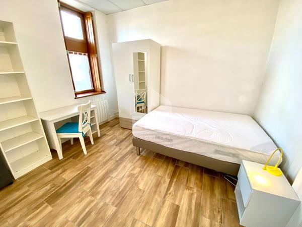 STUDIO MEUBLE A LOUER - BLOIS - REFAIT A NEUF RÉCEMMENT, MOBILIER & EQUIPEMENT COMPLET