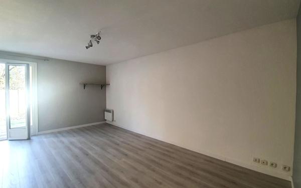 Appartement à vendre    1 pièce • 30 m2 Brie-Comte-Robert