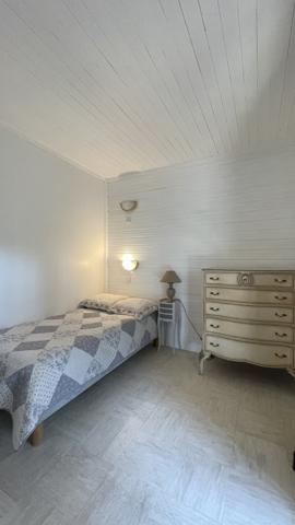 Gassin (83580) Gassin, maison T3/4