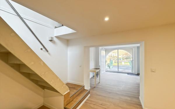 Maison à vendre    5 pièces • 130 m2 Notre-Dame-de-Sanilhac