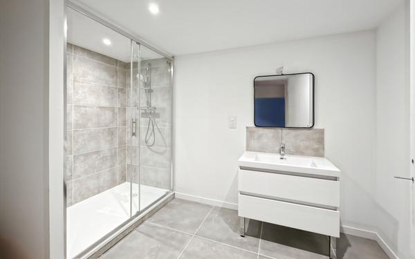 Maison à vendre    5 pièces • 130 m2 Notre-Dame-de-Sanilhac