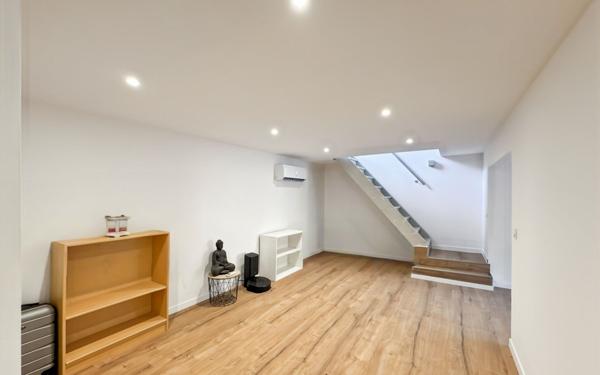 Maison à vendre    5 pièces • 130 m2 Notre-Dame-de-Sanilhac