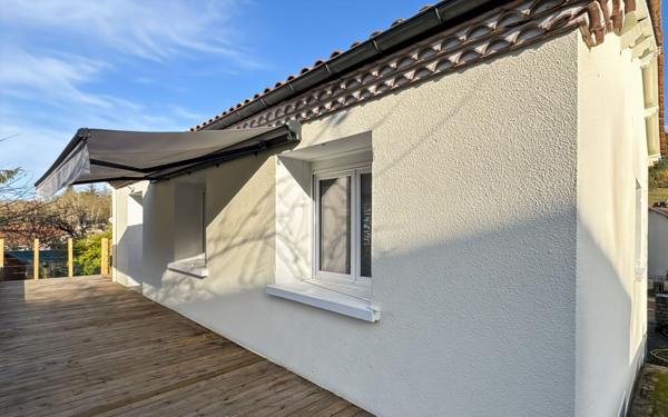 Maison à vendre    5 pièces • 130 m2 Notre-Dame-de-Sanilhac