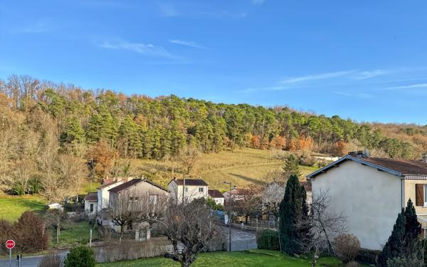 Maison à vendre    5 pièces • 130 m2 Notre-Dame-de-Sanilhac