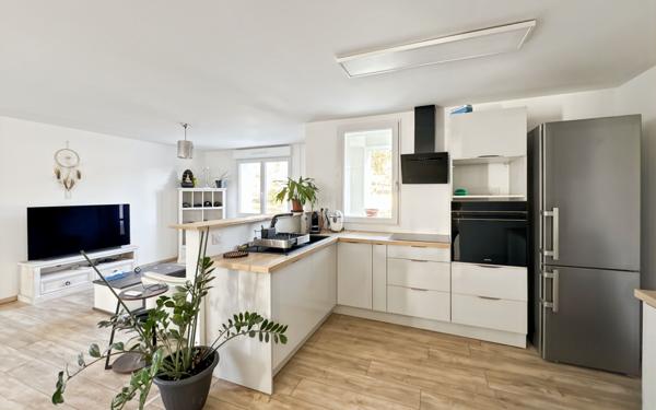 Maison à vendre    5 pièces • 130 m2 Notre-Dame-de-Sanilhac