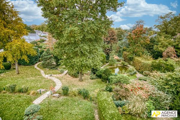 Versailles Glatigny Appartement 6 pièces 174 m² 1er et dernier étage avec ascenseur, terrasses de 91m² et 3 places de parking en sous-sol 1 395 000 € **  - Référence  28216