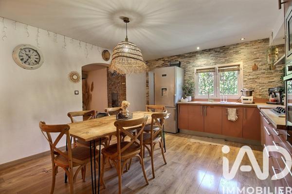 Appartement à vendre 5 pièces 112 m² Le Beausset
