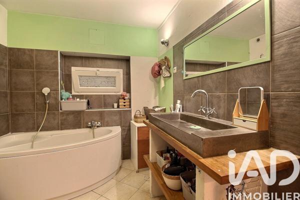 Appartement à vendre 5 pièces 112 m² Le Beausset